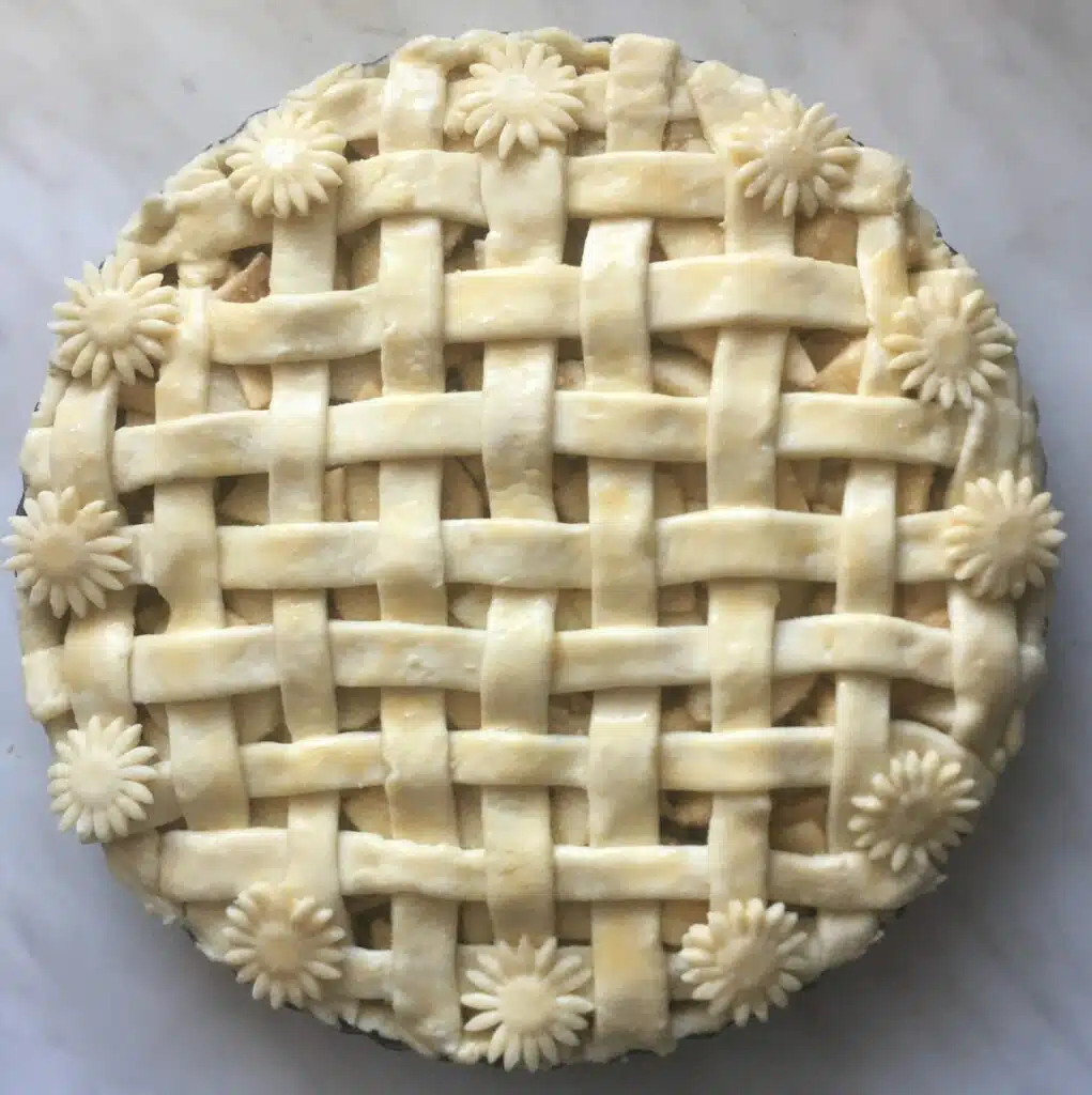 Easy Homemade Apple Pie Recipe From Scratch 4