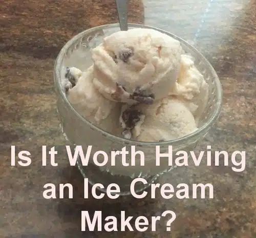 A bowl of ice cream