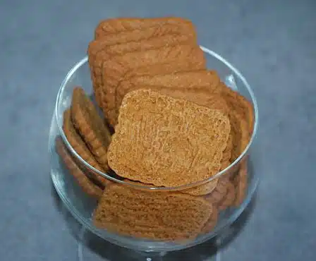 Speculaas cookies in a bowl