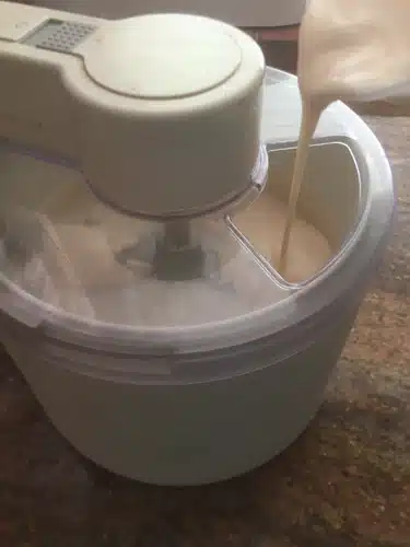 Pre-freeze ice cream machine for home use
